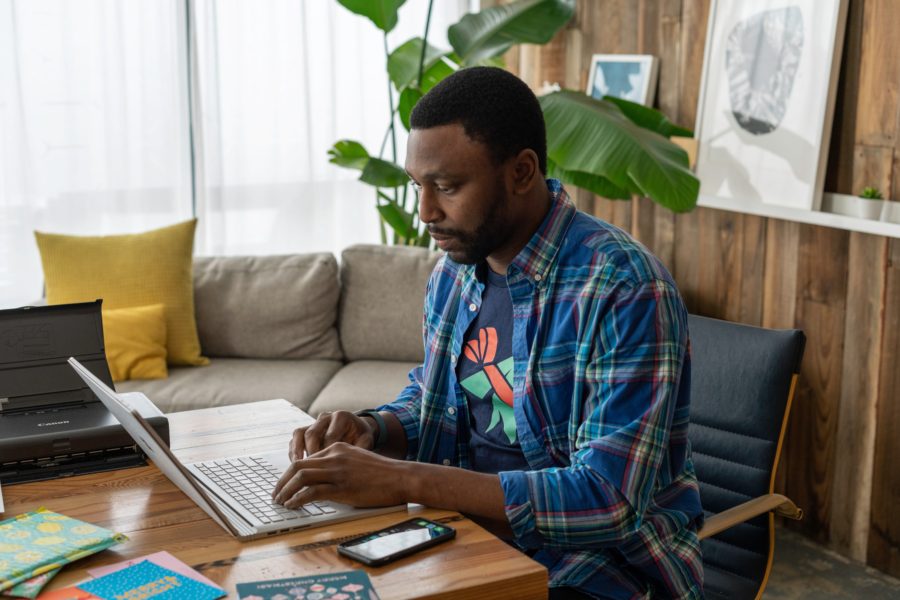 linkedin-sales-solutions-c-xZktTrmJ0-unsplash