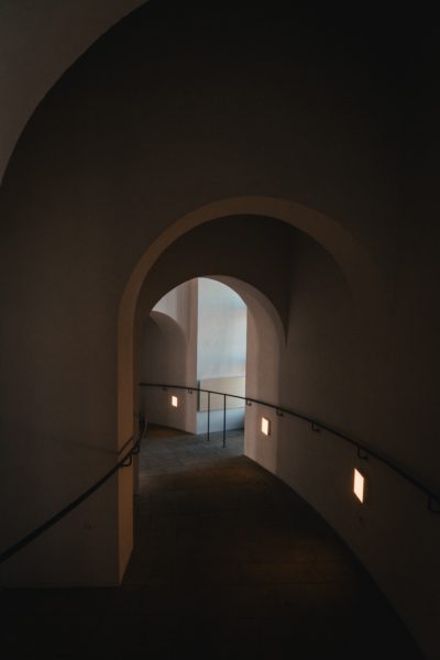 melina-kiefer-hQMrZVxpy0c-unsplash